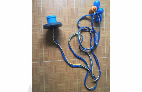 Công tắc đo mức dạng phao New-Flow LQ-03-P-A-P-1-1-1-2-S-L(6M)-L1/L2/L3