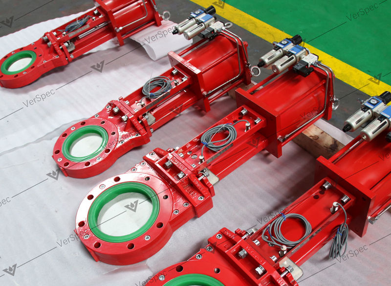 Van cổng dao VerSpec PUKG-64F444 lót polyurethane
